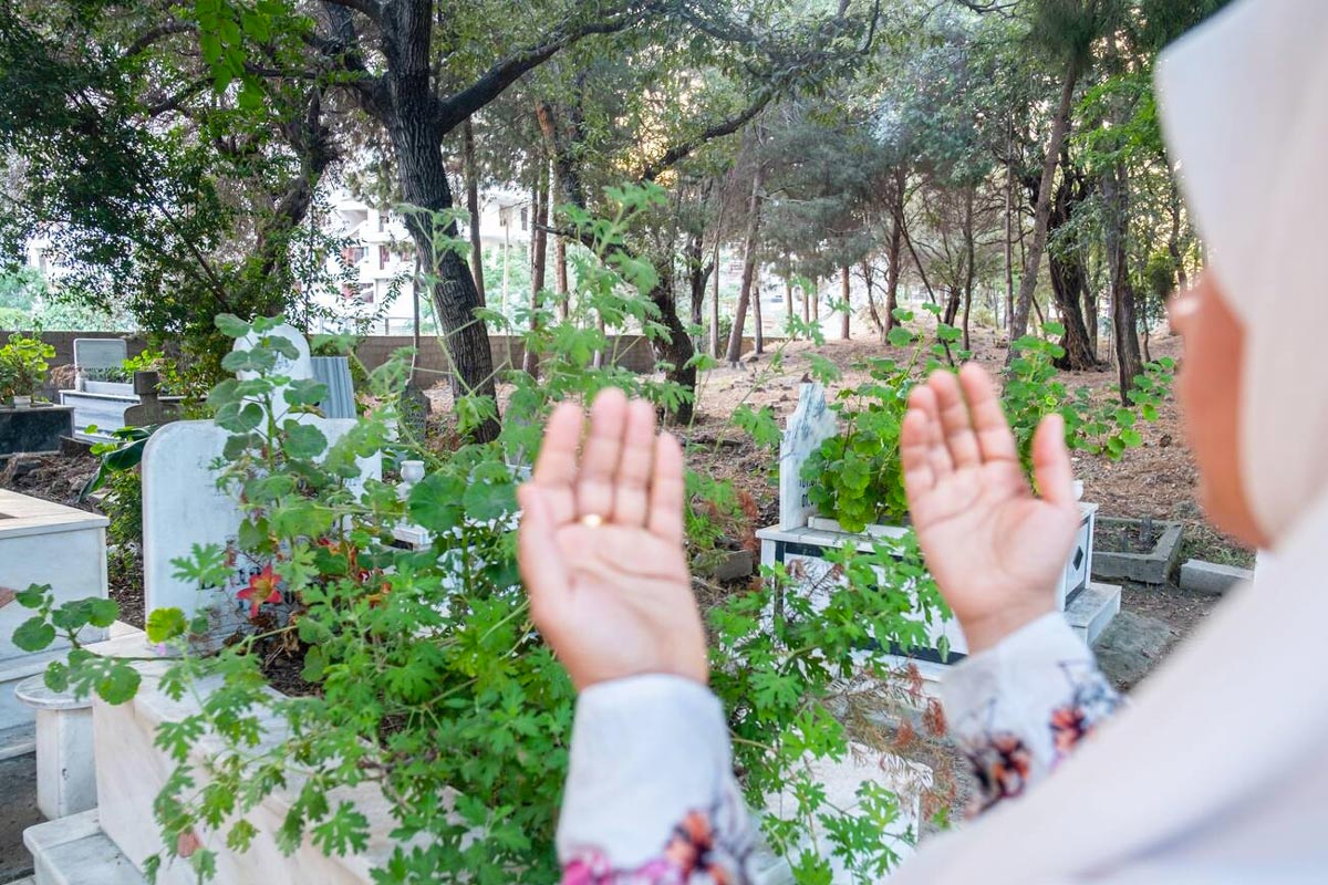 Doa-Doa Terbaik untuk Orang yang Telah Meninggal