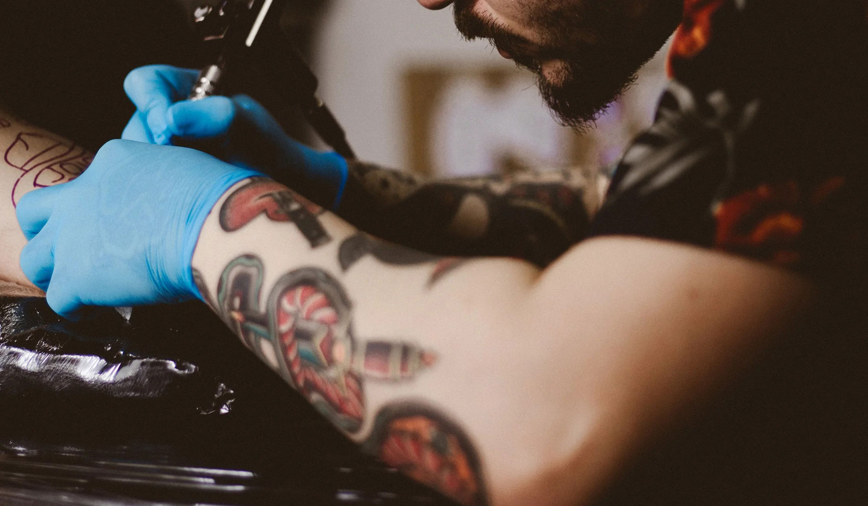 Apa Hukumnya tentang Tato dalam Islam?